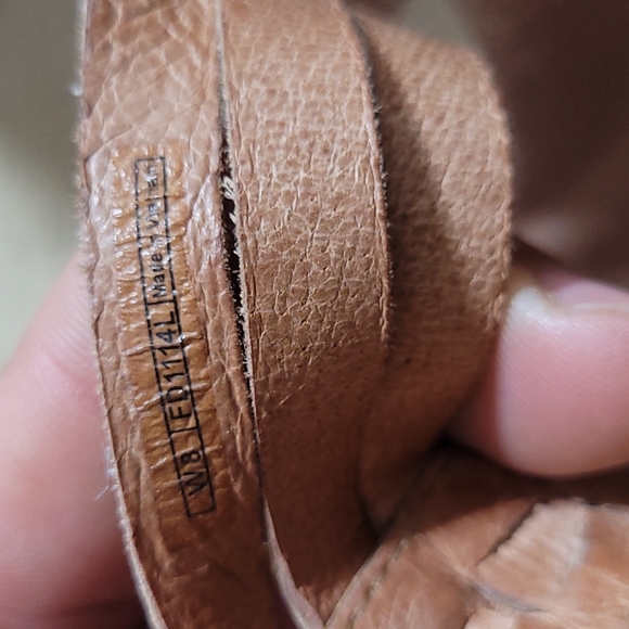 UGG Wedge Sandals Size 8 - Picture 9 of 10